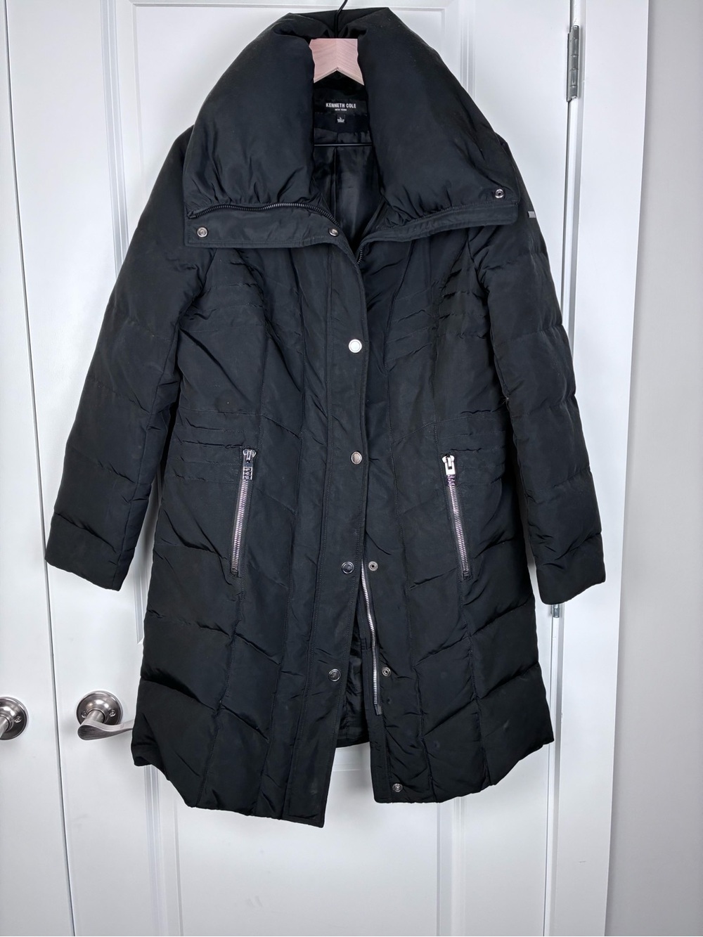 Kenneth Cole down-filled mid-length women’s winter puffer coat in black Large